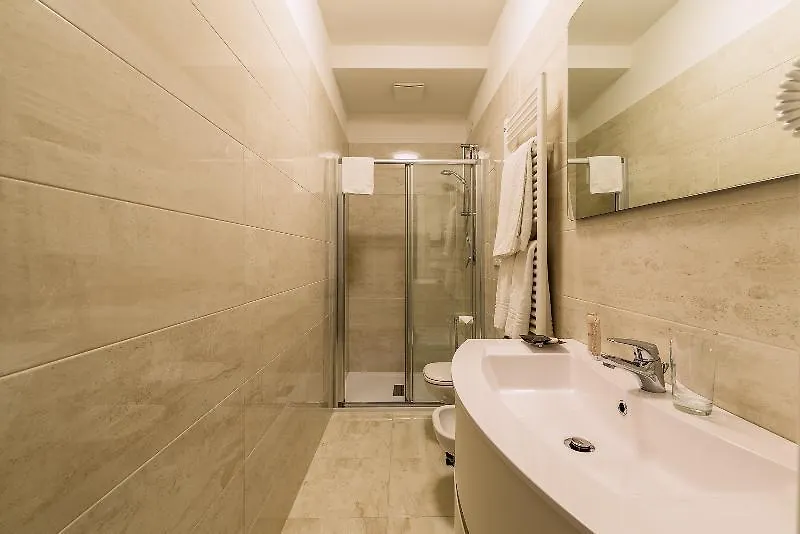 Apart Otel Charming Palace Corte Del Teatro Venedik